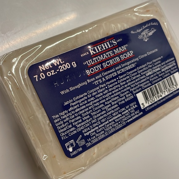 NEW Kiehl’s Ultimate Man Body Scrub Soap - Picture 1 of 3